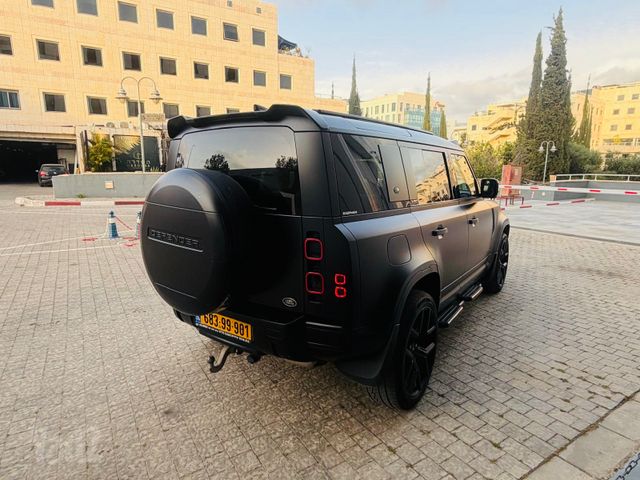 לנד רובר דיפנדר