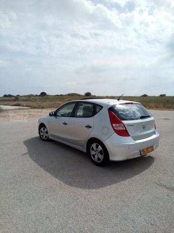 יונדאי i30