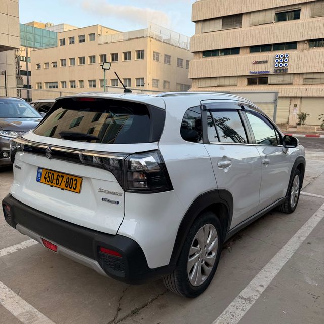 סוזוקי S-Cross