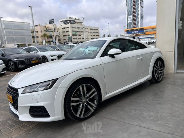 אאודי TT