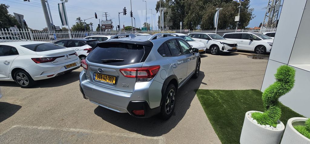 סובארו XV