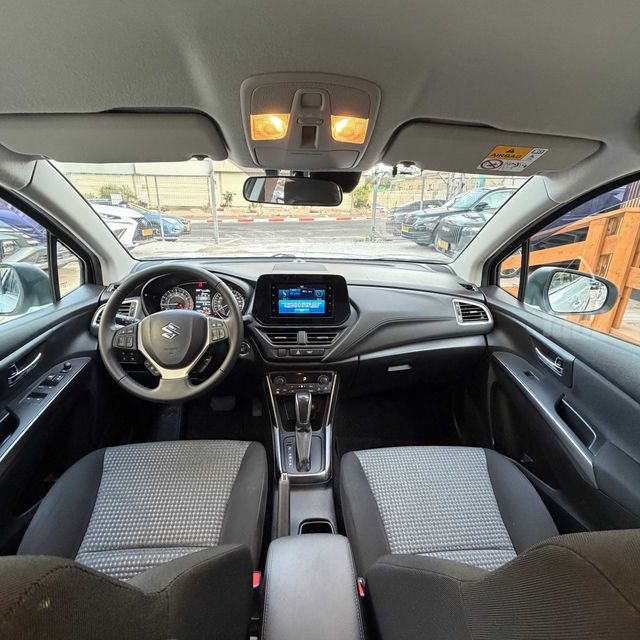 סוזוקי S-Cross
