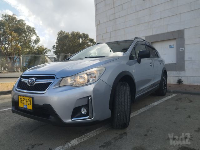 מודעת רכב סובארו XV