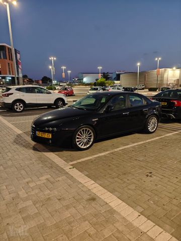 אלפא רומיאו 159