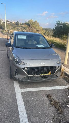 יונדאי i10