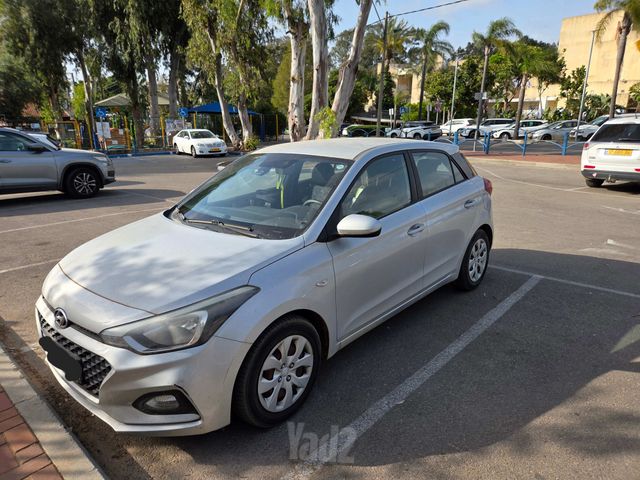 מודעת רכב יונדאי i20