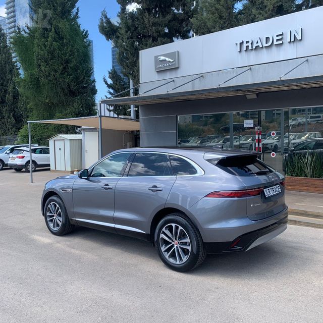 יגואר F-Pace