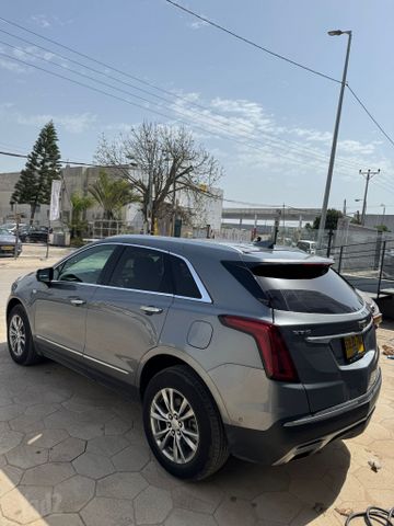 קאדילק XT5