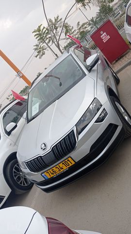 סקודה קארוק