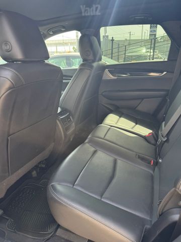 קאדילק XT5
