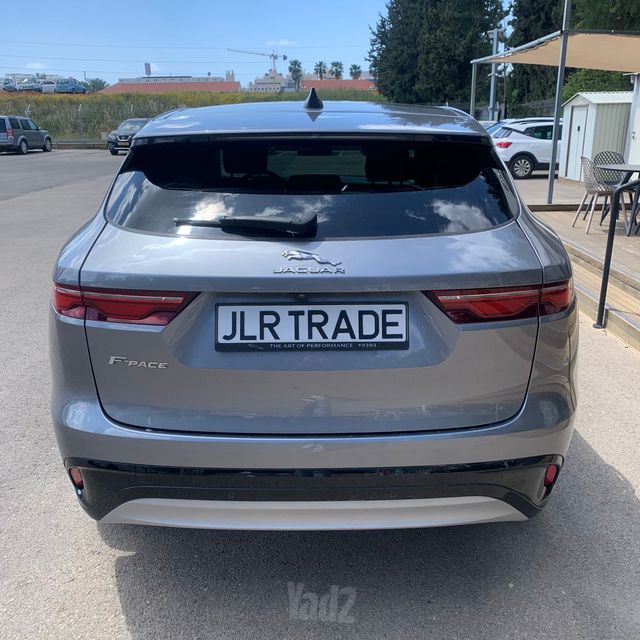 יגואר F-Pace
