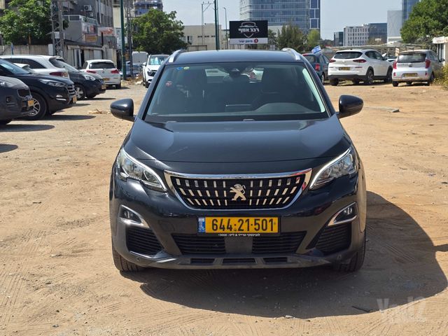 פיג'ו 3008