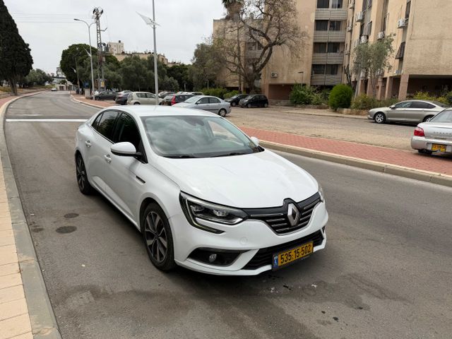 רנו מגאן