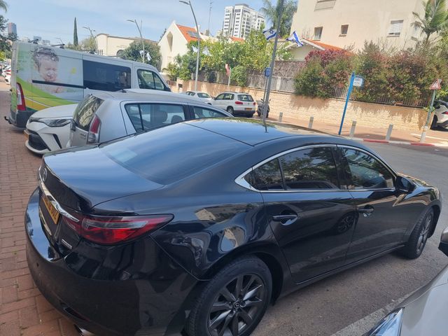 מאזדה 6