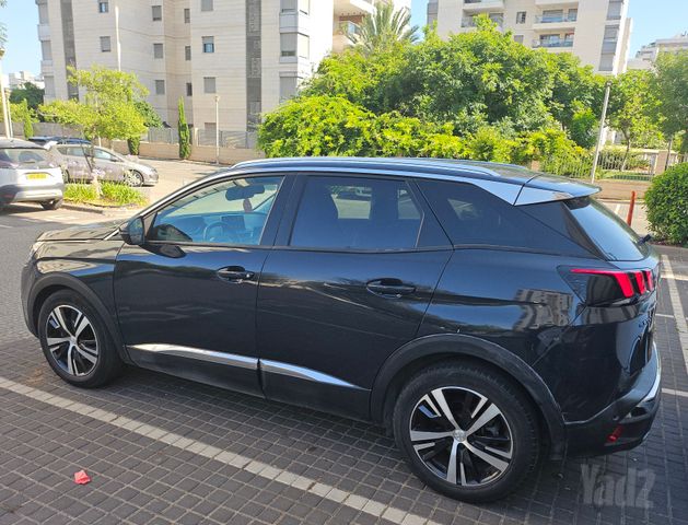 פיג'ו 3008