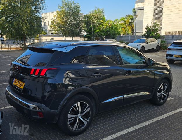 פיג'ו 3008