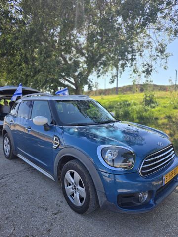 מודעת רכב מיני קאנטרימן