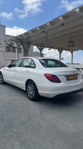 מודעת רכב מרצדס-בנץ C-class