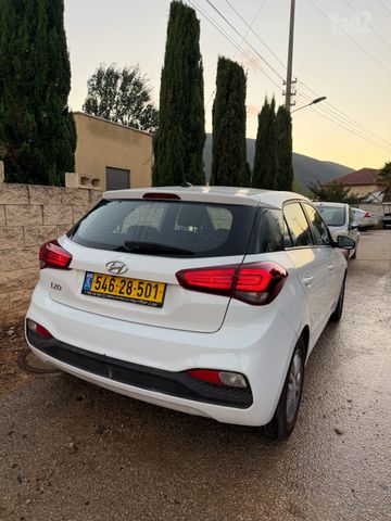 יונדאי i20