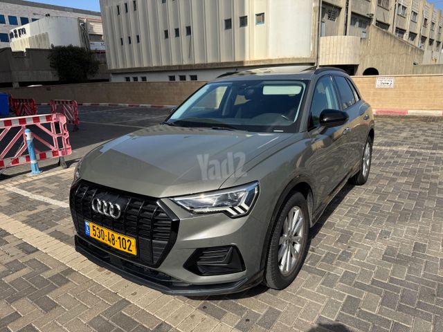 אאודי Q3