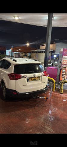 מודעת רכב טויוטה RAV4