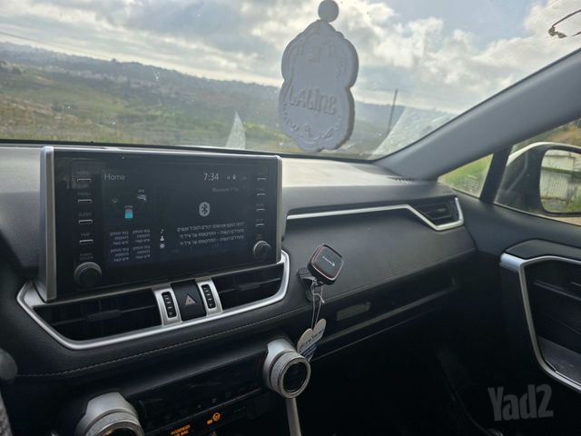 טויוטה RAV4