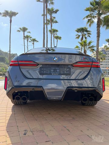 מודעת רכב ב מ וו M5 2
