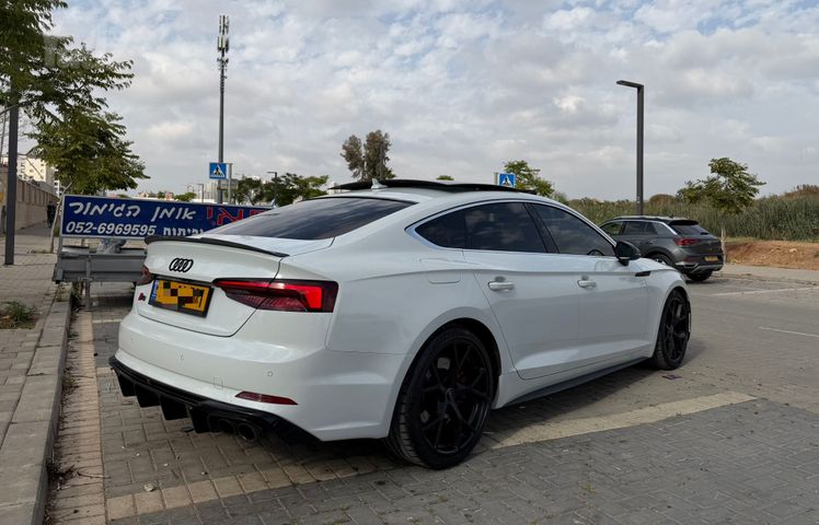 אאודי S5