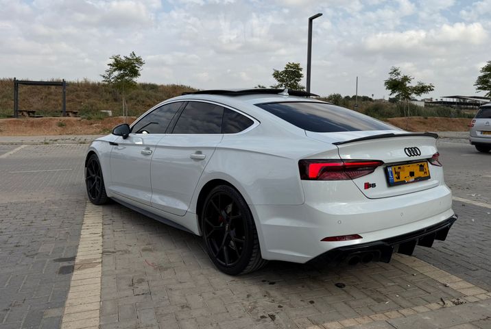 אאודי S5