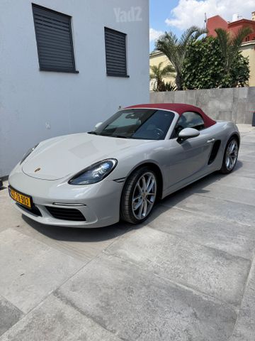 פורשה 718