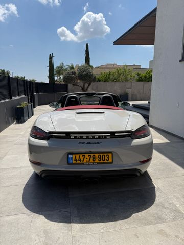 פורשה 718