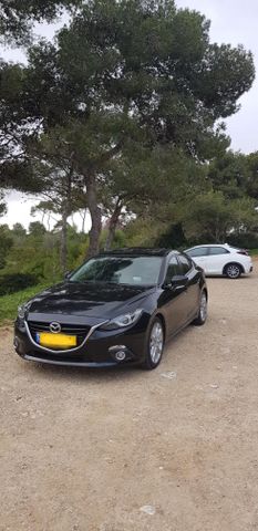 מודעת רכב מאזדה 3