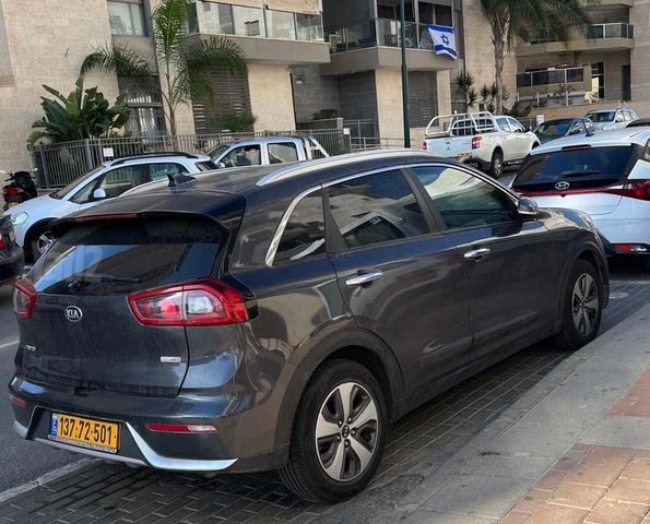 מודעת רכב קיה נירו