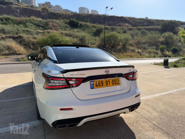 ניסאן מקסימה