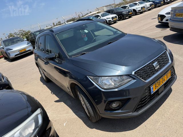 סיאט ארונה
