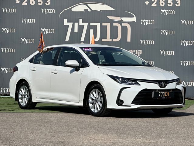 מודעת רכב טויוטה קורולה