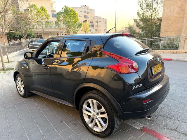 ניסאן ג'וק