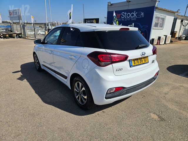 יונדאי i20