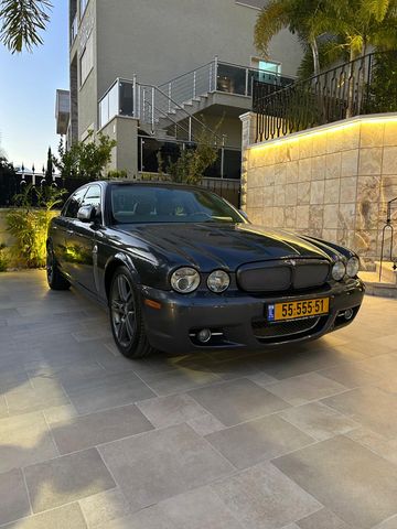 מודעת רכב יגואר XJ