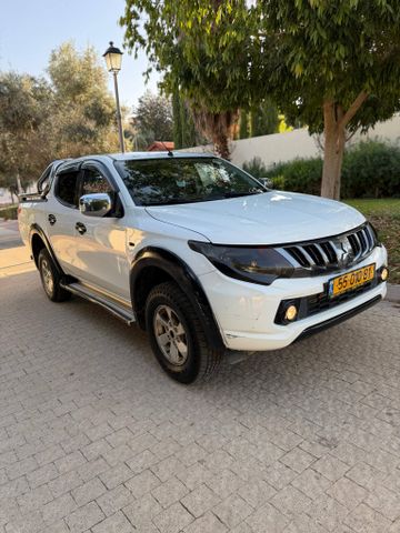 מיצובישי טרייטון / L200