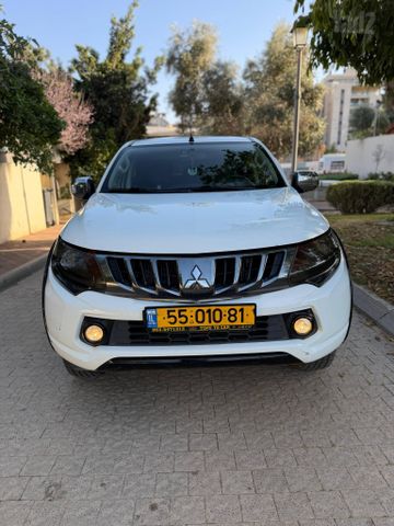 מיצובישי טרייטון / L200