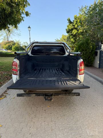 מיצובישי טרייטון / L200