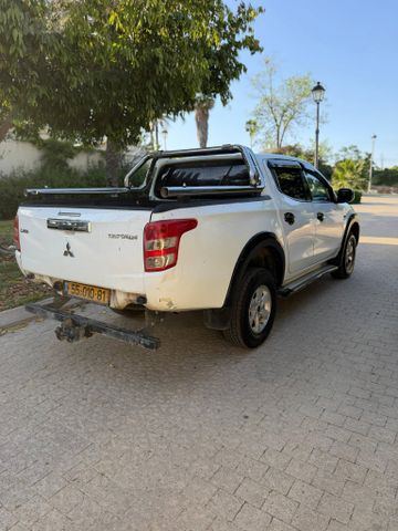 מיצובישי טרייטון / L200