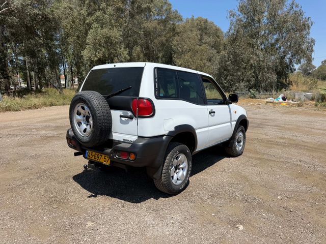 ניסאן טראנו