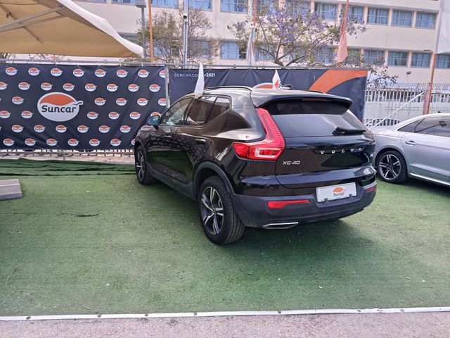 וולוו XC40
