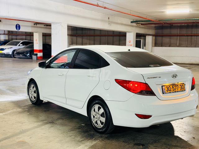 יונדאי אקסנט i25