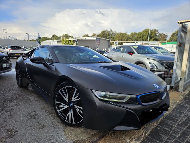 מודעת רכב ב מ וו i8