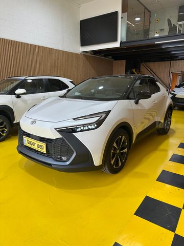 מודעת רכב טויוטה C-HR