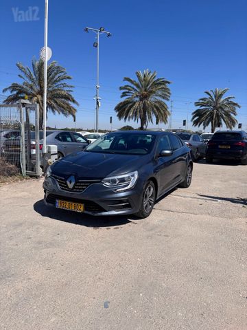 רנו מגאן