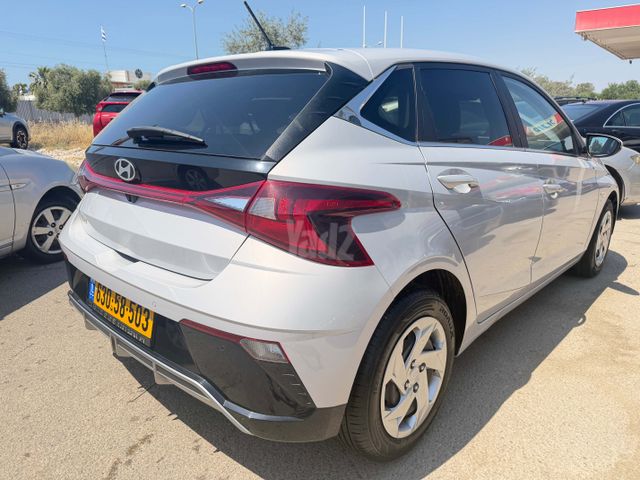 יונדאי i20